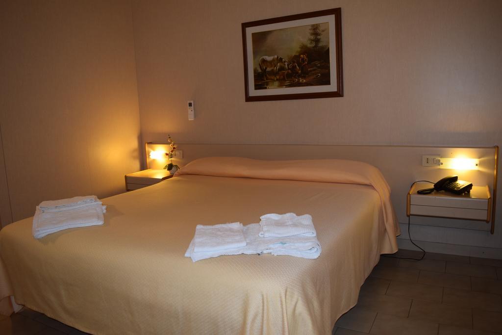 Hotel Mary La Spezia Luaran gambar