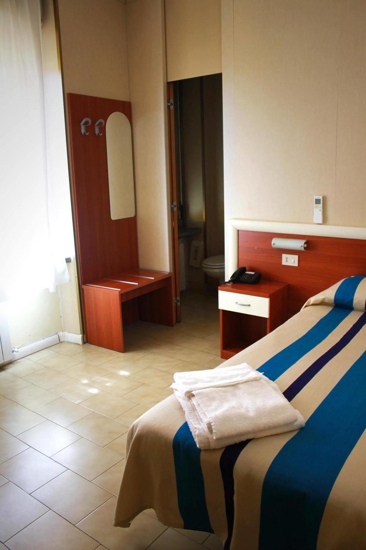 Hotel Mary La Spezia Luaran gambar