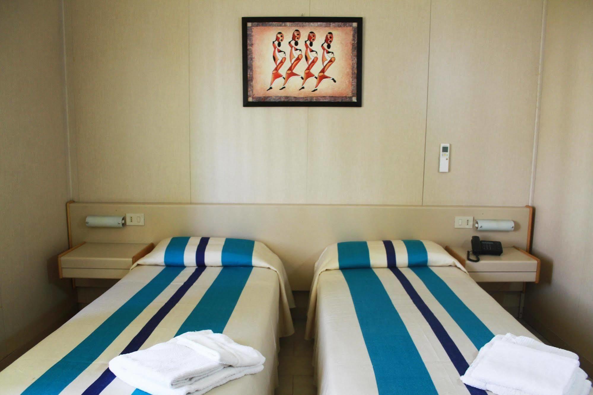 Hotel Mary La Spezia Luaran gambar
