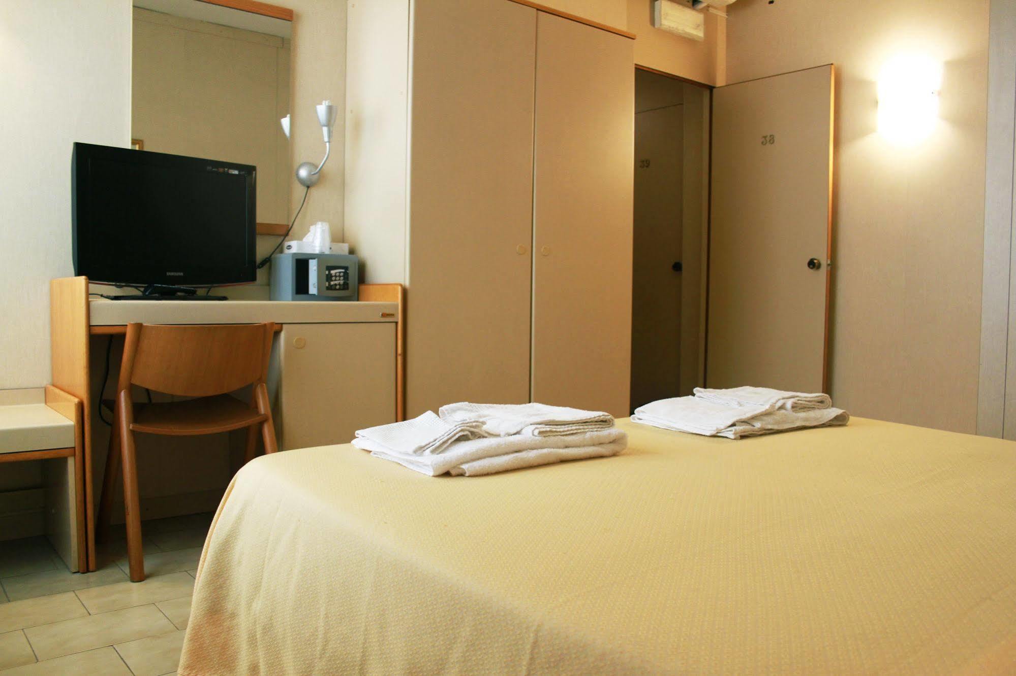 Hotel Mary La Spezia Luaran gambar